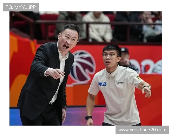 杨瀚森为格兰特鼓掌 刘维伟期待上场时多传球给自己